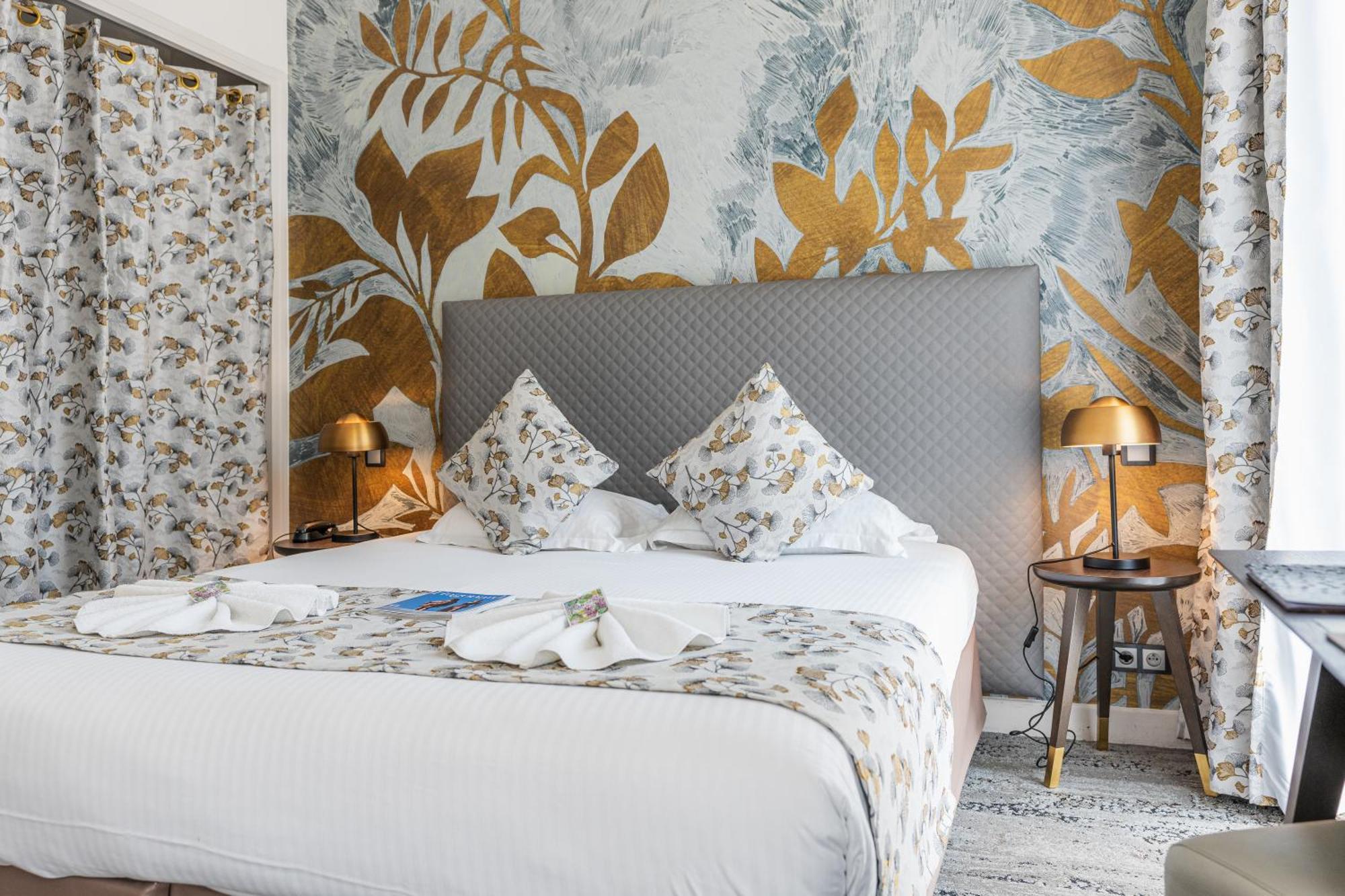 Victoria Hotel 4*